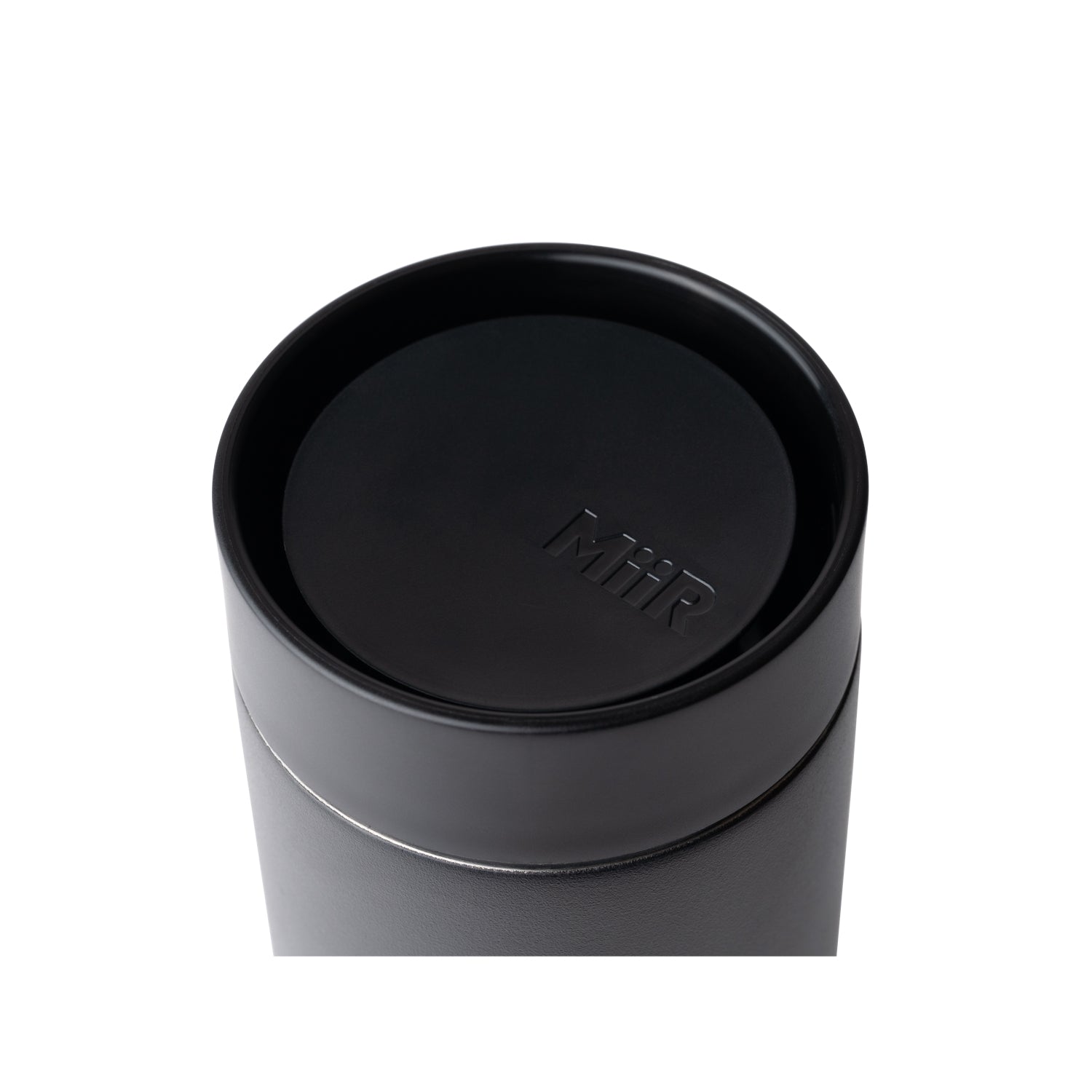 360-traveler-d4 360_Lid_Studio_0521_45deg_Down_1__TRV1SV16002.jpg