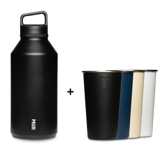 64oz-wm-bottle-4x-pint-cups-w6 64oz-bundle-04.png
