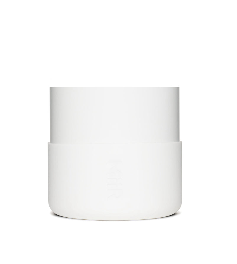 silicone-boot-q4 Silicone_Boot_32oz_42oz_White_Studio_0821_On_Bottle_7c7df284-5bee-4f24-a031-14b02db7328f__SLB1PN34001.jpg