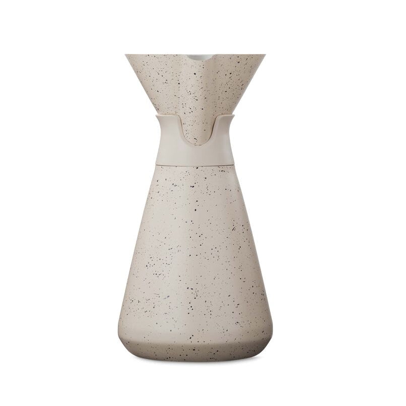 new-standard-carafe-j0 WebPDP-33oz_New_Standard_Carafe_Desert_Tan_Speckle_Studio__CAR1SVOS224_270.jpg