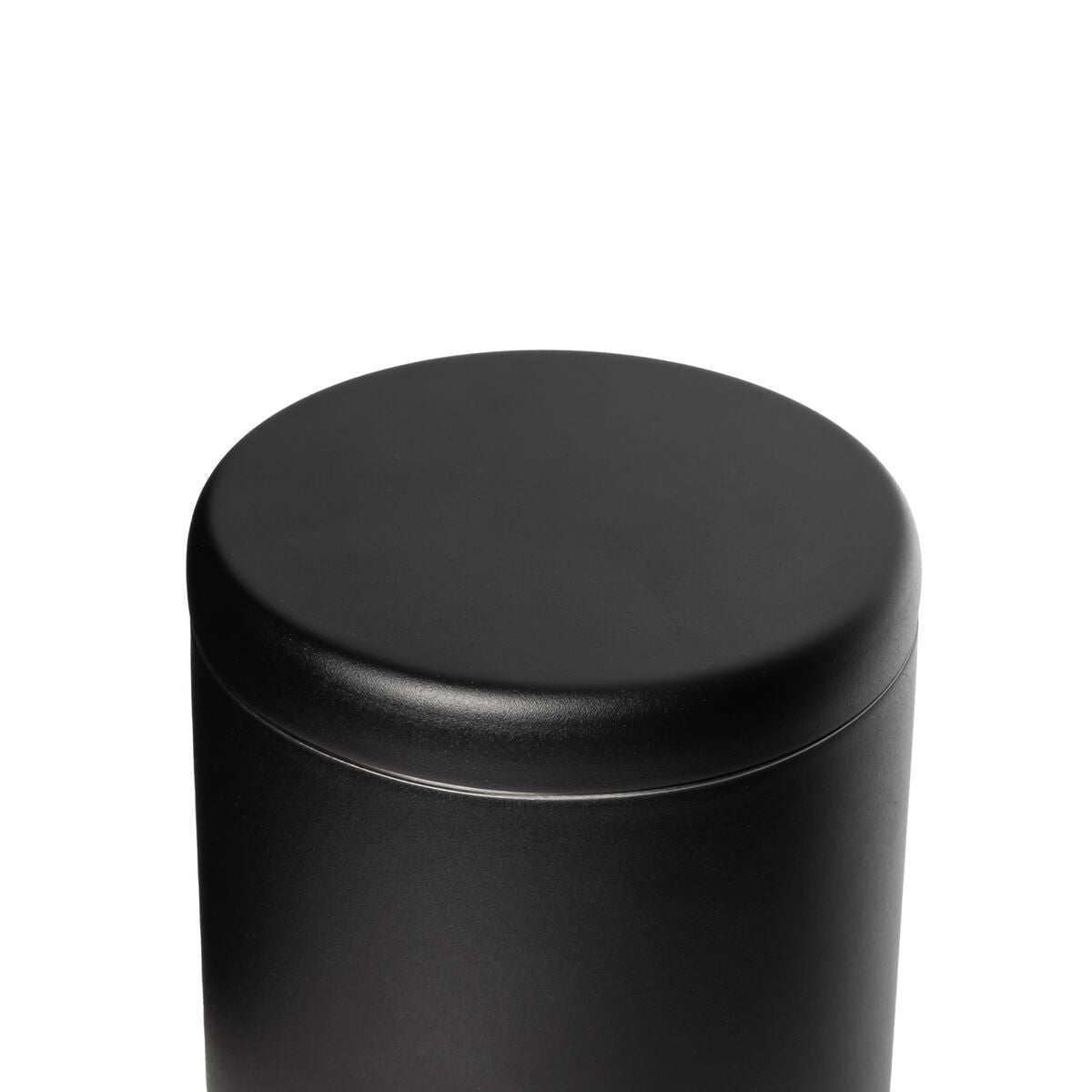 airlock-coffee-canister-n9 WebPDP-Airlock_Coffee_Canister__ACN2SVOS002_Black_X2Studio_45_Deg_Lid_On.jpg