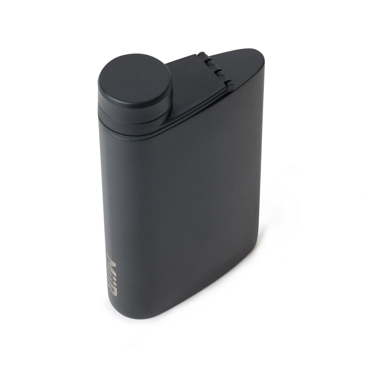aero-flask-q1 WebPDP-Flask_Black_Studio_1022_45Deg_Closed__FLK1SSOS002.jpg