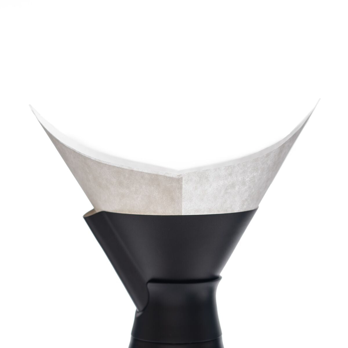 new-standard-carafe-coffee-filters-m3 WebPDP-NSCarafeCoffeeFilters_Studio_0223_InUse__CAF1PN00001.jpg
