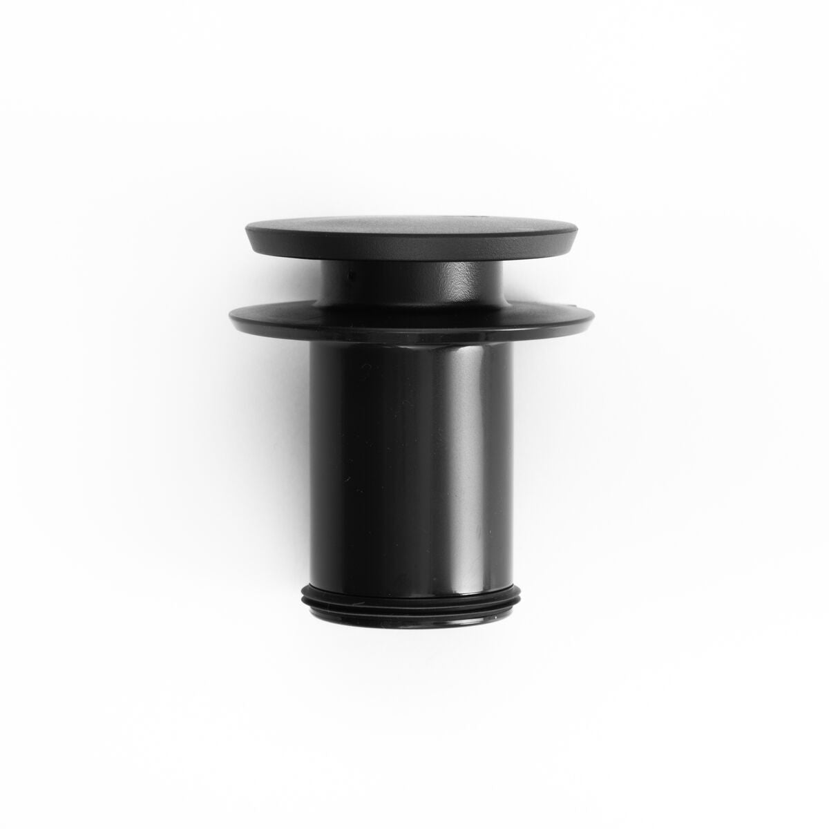 new-standard-carafe-j0 WebPDP-PolishedStainlessCarafe_33oz_SS_StudioX207182024_Lid__CAR1SVOS005.jpg