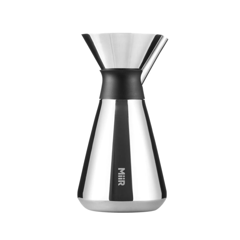 new-standard-carafe-j0 Web_PDP-Polished_Stainless_Carafe_33oz_SS_Studio_X2_07182024_Front_CAR1SVOS005_1_2.jpg